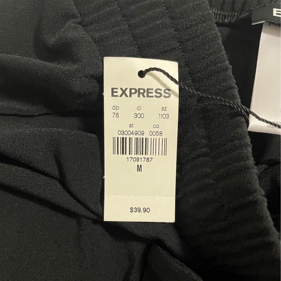 Express Sz M Shorts NWT - Picture 4 of 8